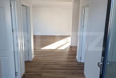 Casă cu 5 camere cu Teren 400 Mp în Central - 1