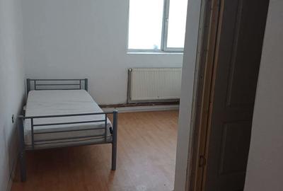 Inchiriere camere studenti si muncitori Brasov. 35 lei noapte - 5
