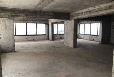 Spațiu comercial, de 240 mp, în Central - 5