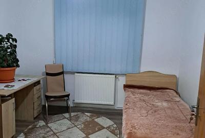 Apartament cu 3 camere decomandat în Central - 2