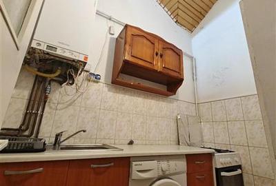 Garsonieră decomandată în Răcădău - 11