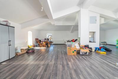 Casă individuală cu 11 camere cu Canalizare în Pantelimon - 30