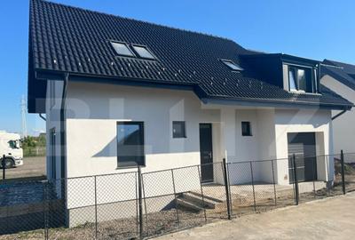 Casa de vanzare, cu 4 camere, 130,80 mp, zona Unirii - 3