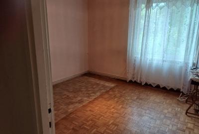 Apartament cu doua camere semidecomandat si foarte spatios - 3