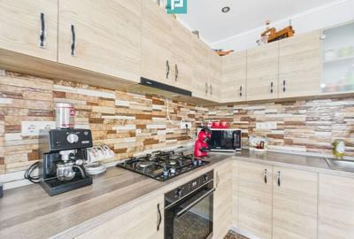 Casă spațioasă cu grădină în Topolovățu Mare - 5