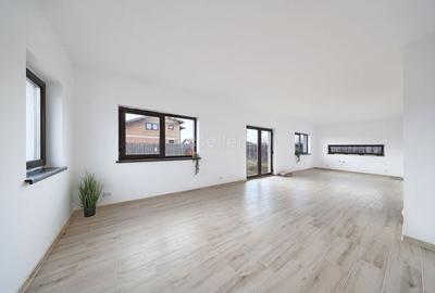 Constructie Noua | Teren Suprafata Generoasa - 2