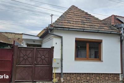 Casă cu 3 camere cu Teren 130 Mp în Central - 19