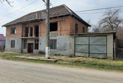 Casă cu 4 camere în Uila - 1