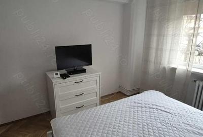 Apartament cu trei camere, zona Cri?an, etajul 1 - 13