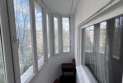 Garsonieră decomandată în Tei - 7