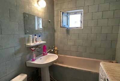 Apartament 3 camere confort 1 decomandat, Progresu, etaj 3. - 5