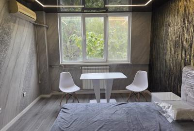 Garsoniera, Tiglina 1, A-uri, etaj 1, pretabila birou, mobilata, libera ! - 4