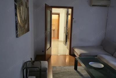 Apartament cu 4 camere semidecomandat în Militari