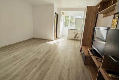 Metrou Aparatorii Patriei Garsoniera Renovata Complet - 1