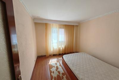 Apartament cu 3 camere semidecomandat, mobilat în Narcisa - 3