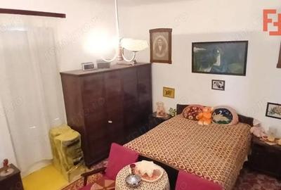 Casă cu 3 camere cu Canalizare în Satchinez - 11