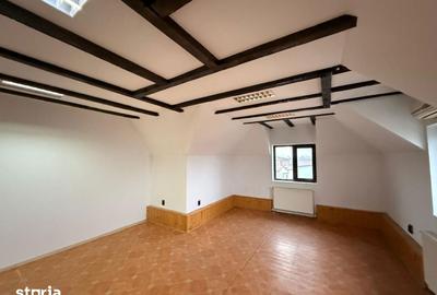 Casă cu 5 camere cu Teren 155 Mp în Central - 3