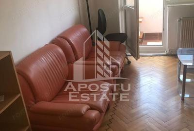 Garsonieră decomandată în Girocului - 2