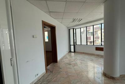 Zona Calea Călărași cladire birouri 500 mp curte 150 mp - 13