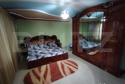 Casă cu 4 camere cu Teren 980 Mp în Craiovița Nouă - 2