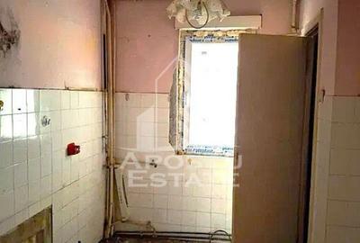 Apartament cu 3 camere decomandat în Spitalul Județean - 3