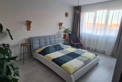 Apartament cu 3 camere semidecomandat în Central - 5