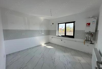 Casă cu 4 camere cu Teren 400 Mp în Clinceni