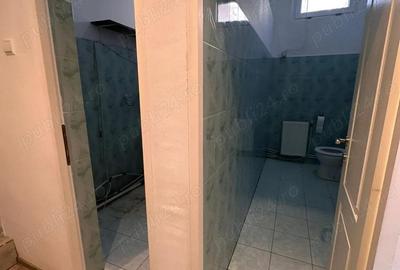 Spațiu comercial, de 50 mp, în Central - 4