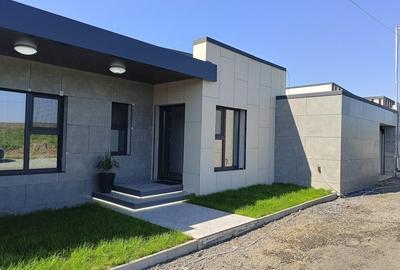 Casă individuală cu 3 camere în Valu lui Traian
