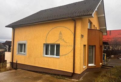 Casă cu 3 camere cu Teren 750 Mp în Central