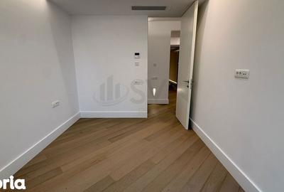 Apartament cu 3 camere în Central - 1