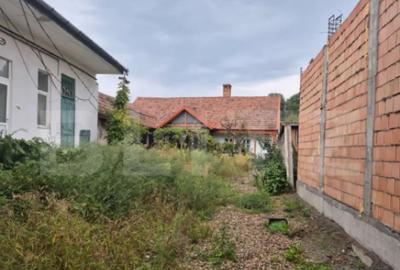 Casă cu 7 camere cu Teren 1021 Mp în Central - 7