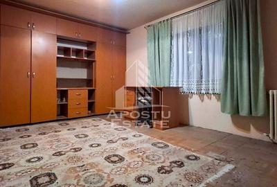 Apartament spatios, cu 2 camere decomandat - 1