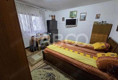 Casă cu 6 camere cu Teren 300 Mp în Central - 2