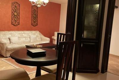 Apartament cu 3 camere decomandat, mobilat în Păcurari