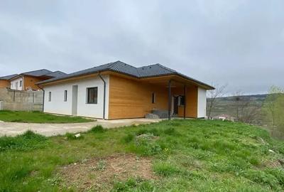 Casa individuală 4 camere in Corușu - 3