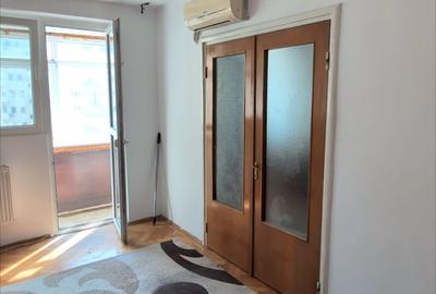 Apartament cu 3 camere decomandat, mobilat în Lacul Tei - 2