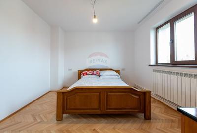 Casă cu 6 camere cu Teren 1710 Mp în Măgura - 5