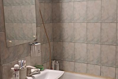 2 camere decomandat, zona Dacia, etaj 3/4 - 5