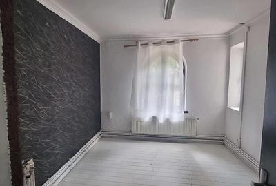 Spațiu comercial, de 100 mp, în Ultracentral - 3