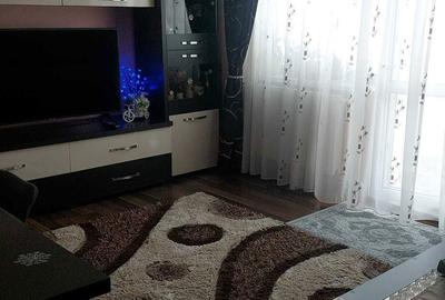 Apartament cu 3 camere decomandat în Central - 2