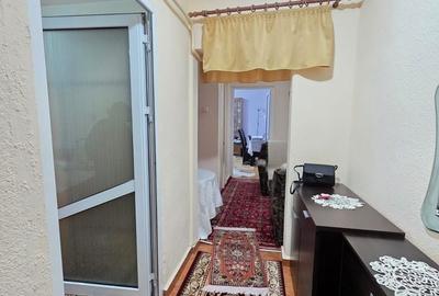 Apartament cu 3 camere decomandat în Central - 2