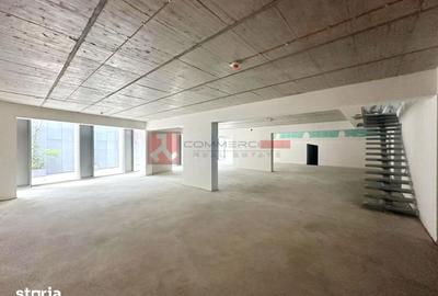 Spațiu comercial, de 219 mp, în Central - 3
