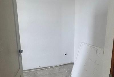 Casă cu 3 camere cu Canalizare în Central - 4