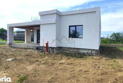 Casă cu 3 camere cu Teren 452 Mp în Gălbinași - 2
