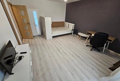 Garsonieră decomandată în Plopilor - 13