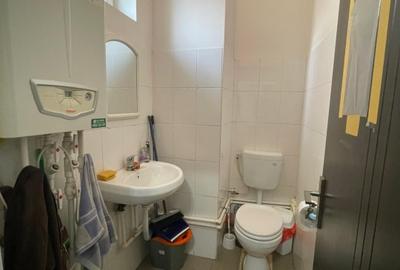 Spatiu comercial - Prelungiera Ghencea nr. 262 - 50 mp - 13