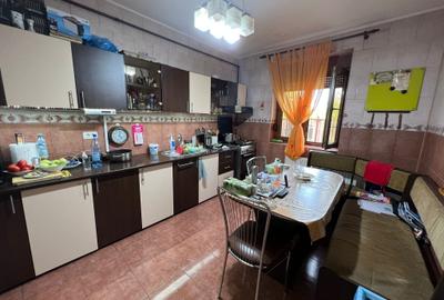 Casă individuală cu 4 camere cu Canalizare în Domnești - 16