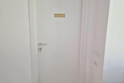 Birou, de 13 mp, în Ostratu - 2