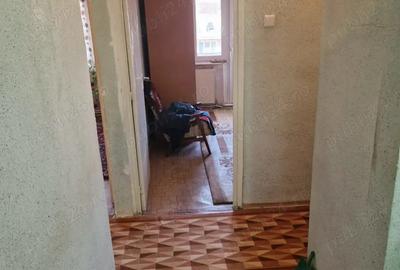 Vand apartament cu 4 camere in centru Turzii - 2
